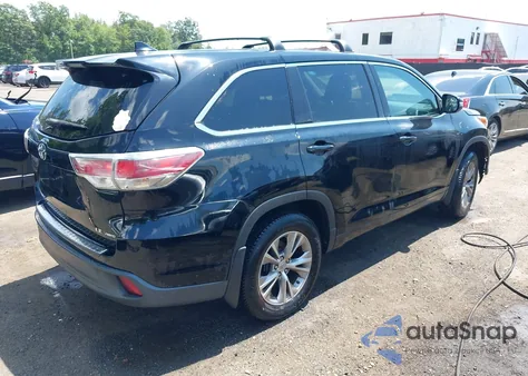 2015 Toyota Highlander Le Plus V6 from USA, damaged, VIN 5TDBKRFH0FS141967